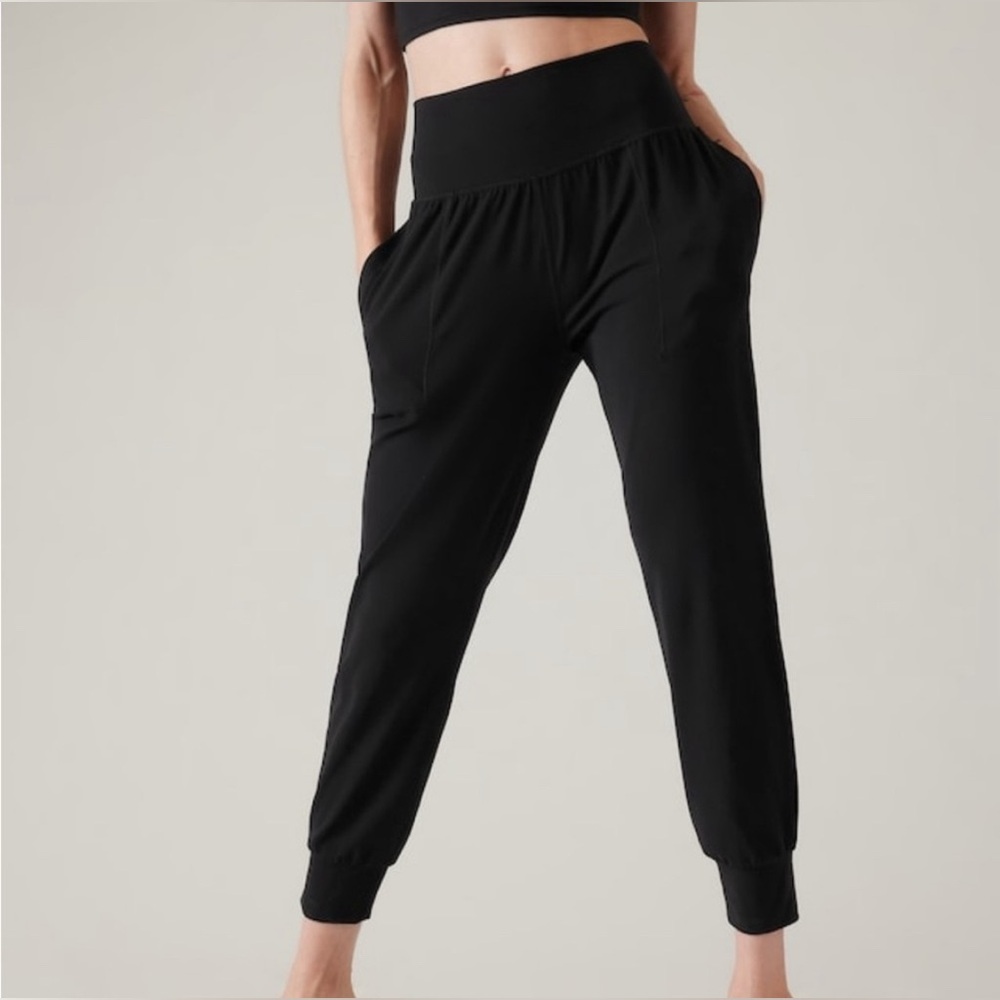 Athleta Salutation High Rise Joggers Black Buttery Soft XS